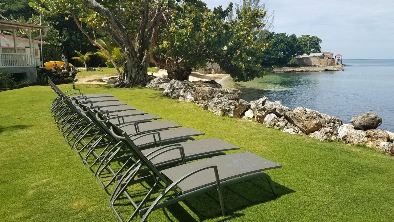 Llantrissant Beachcliff Villa Negril Exterior photo